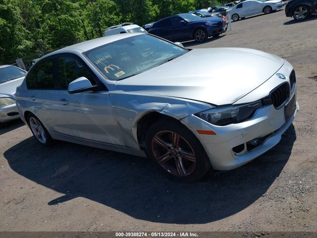 BMW 320i 2015 WBA3B1G53FNT02180 Image 1