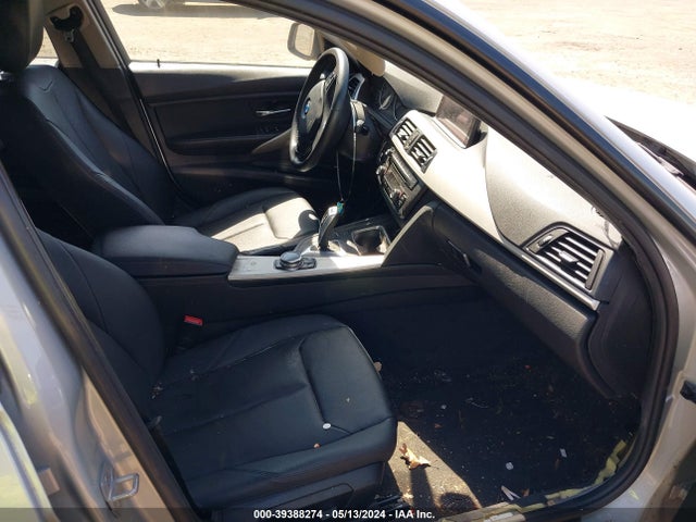 BMW 320i 2015 WBA3B1G53FNT02180 Image 5