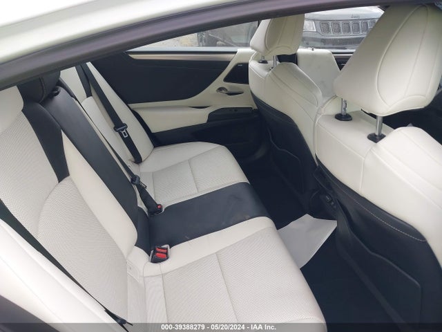 58AHZ1B18MU102007 Lexus Es 350 F Sport