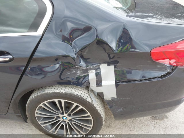 WBAJA7C57JG908498 BMW 530i Xdrive