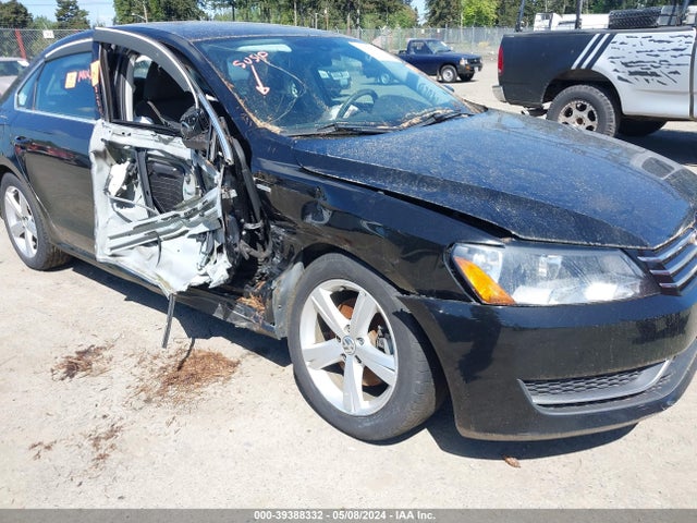 1VWAT7A34EC054028 Volkswagen Passat 1.8t Wolfsburg Edition
