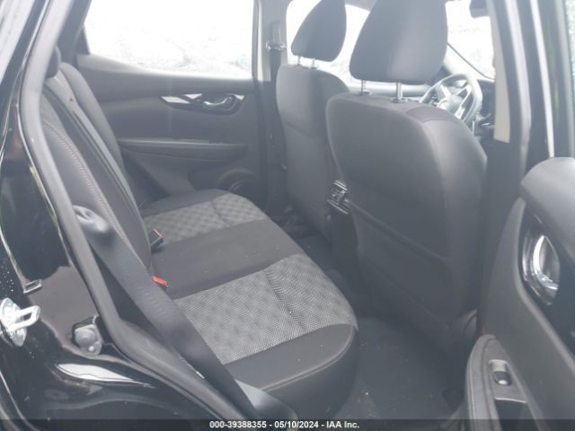 JN1BJ1CR4HW143499 Nissan Rogue Sport Sv