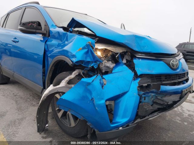 2T3WFREV7HW394251 Toyota Rav4 Xle