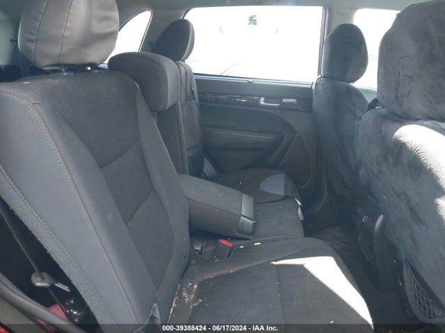 KIA SORENTO LX 2015 5XYKT4A67FG645127 Image 8