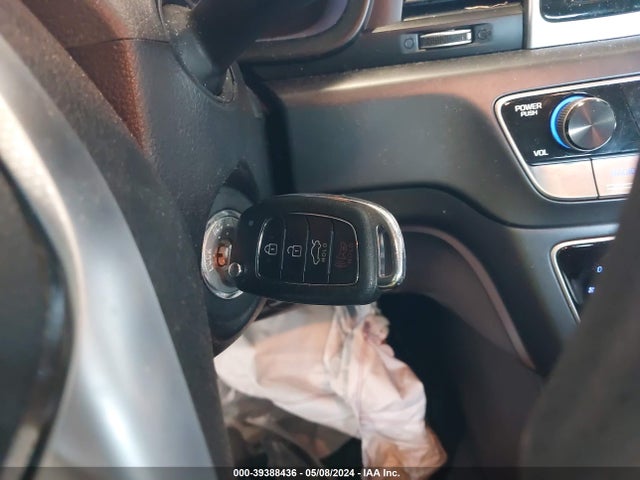 Hyundai SONATA SE 2019 5NPE24AF2KH804784 Image 11