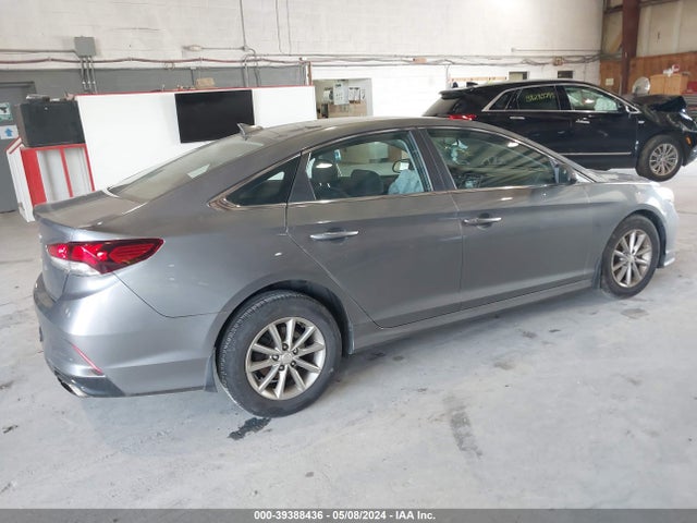 Hyundai SONATA SE 2019 5NPE24AF2KH804784 Image 4