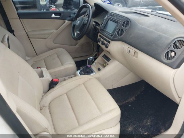WVGAV7AX1HK023437 Volkswagen Tiguan 2.0t/2.0t S
