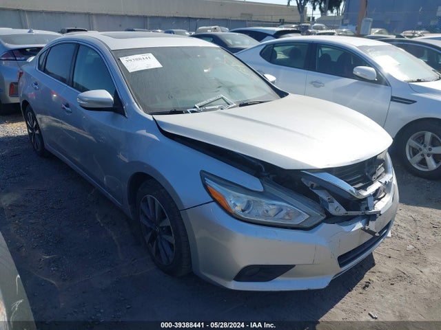 2017 1N4AL3AP4HC233081 main image