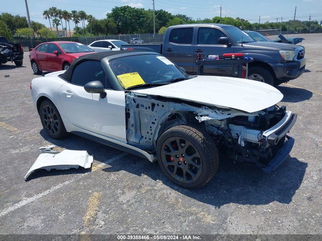 2018 FIAT 124 SPIDER JC1NFAEK5J0139298 Photo 0