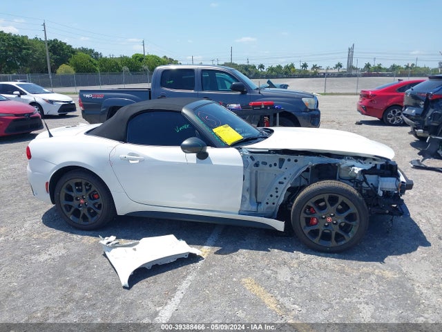 JC1NFAEK5J0139298 Fiat 124 Spider Abarth
