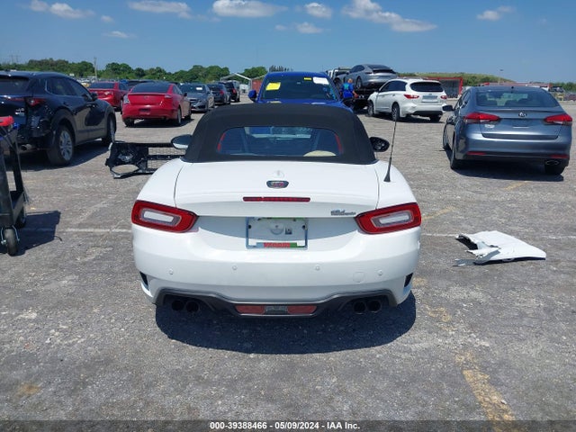 JC1NFAEK5J0139298 Fiat 124 Spider Abarth