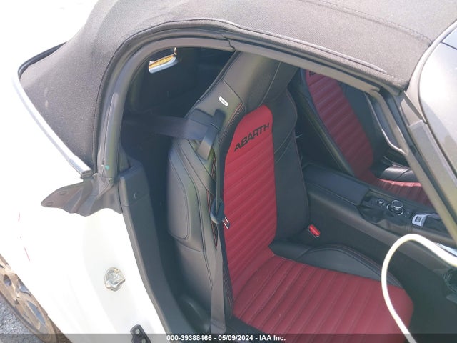 2018 FIAT 124 SPIDER JC1NFAEK5J0139298 Photo 7