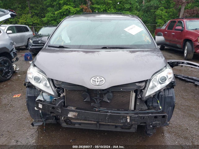 Toyota Sienna Xle 8 Passenger 2017 5TDYZ3DC4HS800565 Image 13