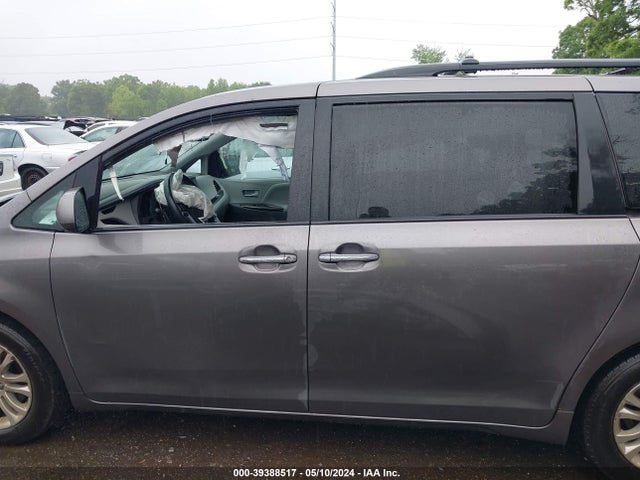 Toyota Sienna Xle 8 Passenger 2017 5TDYZ3DC4HS800565 Image 15
