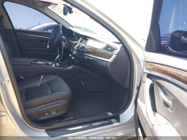 WBA5A5C55ED500157 BMW 528I