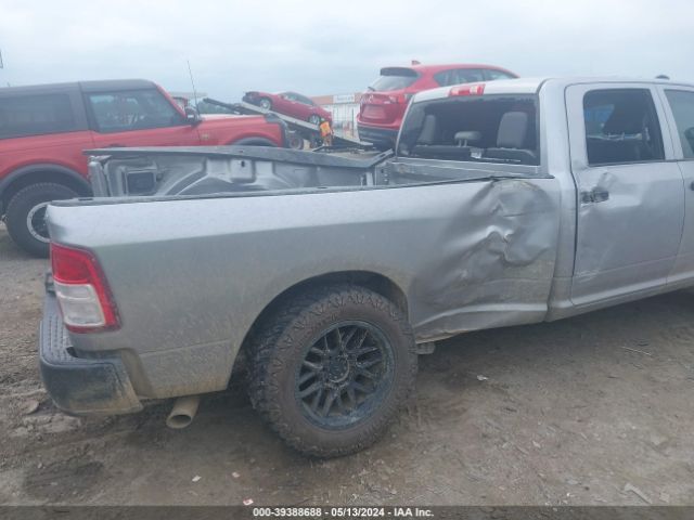 3C6UR5HL5NG189712 RAM 2500 Tradesman  4x4 8' Box