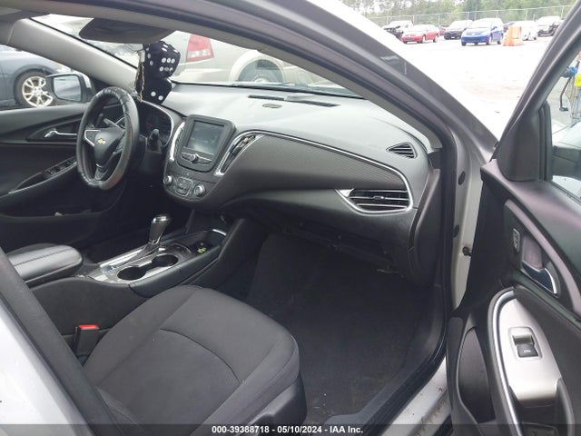 Chevrolet MALIBU LT 2018 1G1ZD5ST0JF205163 Image 5