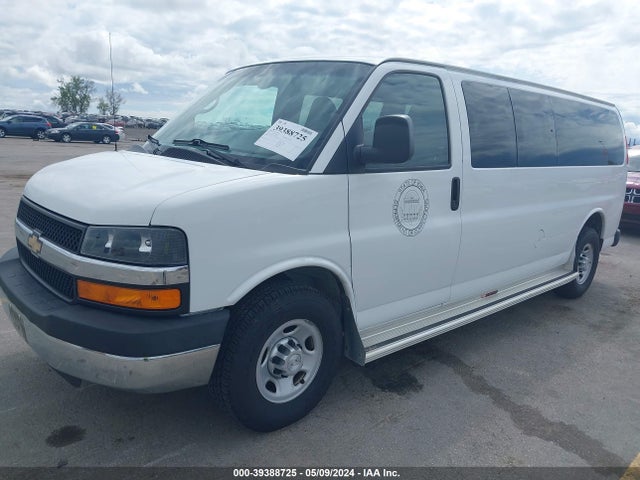 Chevrolet Express 3500 Ls 2014 1GAZGZFG9E1207900 Image 2
