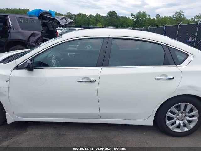 Nissan Altima 2.5 S 2017 1N4AL3AP7HC263840 Image 15