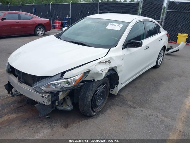Nissan Altima 2.5 S 2017 1N4AL3AP7HC263840 Image 2
