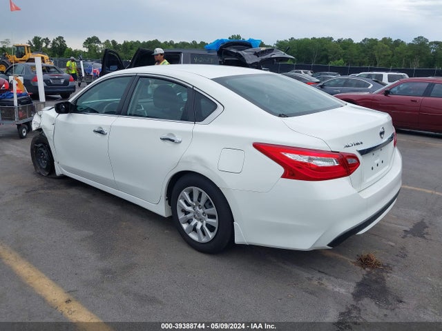 Nissan Altima 2.5 S 2017 1N4AL3AP7HC263840 Image 3