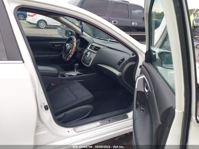 Nissan Altima 2.5 S 2017 1N4AL3AP7HC263840 Image 5