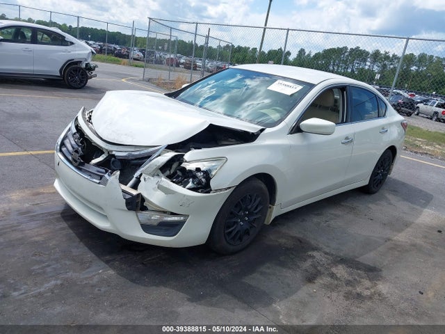 Nissan Altima 2.5 S 2015 1N4AL3AP7FC456700 Image 2