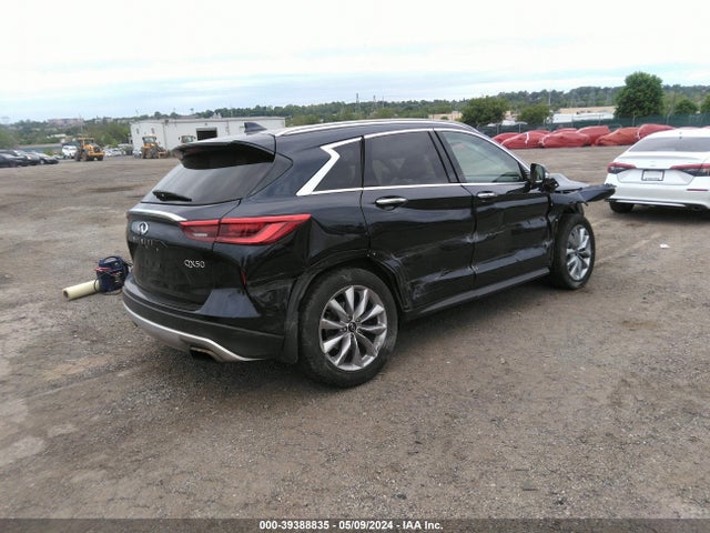 3PCAJ5M32LF119743 Infiniti Qx50 Luxe Awd