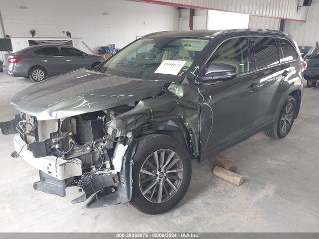 Toyota Highlander Xle 2019 5TDJZRFH6KS952674 Image 2