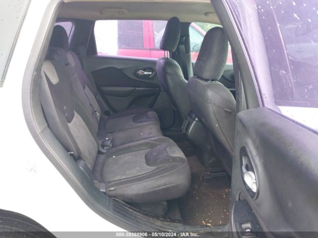 1C4PJLAB4FW660691 Jeep Cherokee Sport