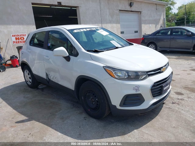 Chevrolet TRAX LS 2018 KL7CJKSB3JB579816 zdjęcie główne
