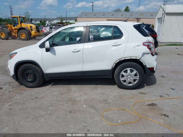 Chevrolet TRAX LS 2018 KL7CJKSB3JB579816 Image 14