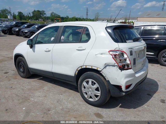 Chevrolet TRAX LS 2018 KL7CJKSB3JB579816 Image 3