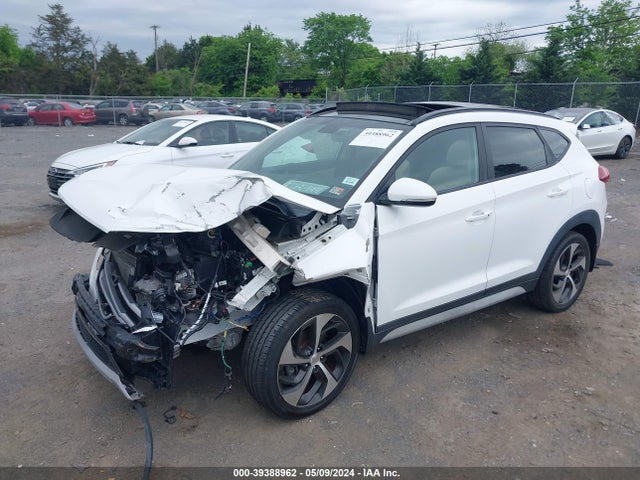 Hyundai Tucson Value 2017 KM8J3CA29HU569331 Image 2