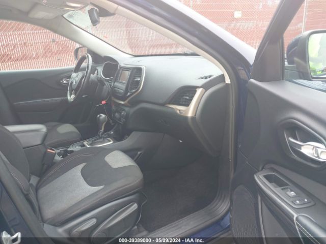 1C4PJMCS5EW285279 Jeep Cherokee North