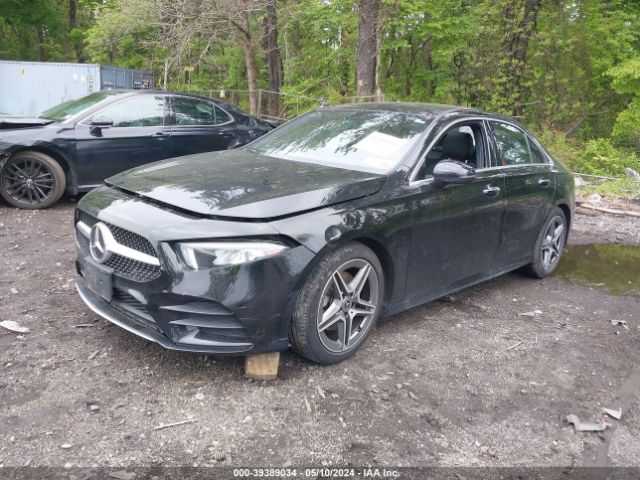 W1K3G4FB3MJ293097 Mercedes-Benz A 220 4matic