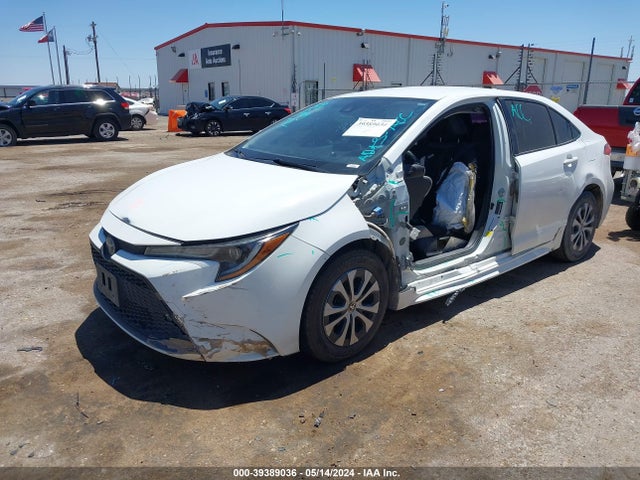 Toyota Corolla Hybrid Le 2021 JTDEAMDE2MJ003904 Image 2