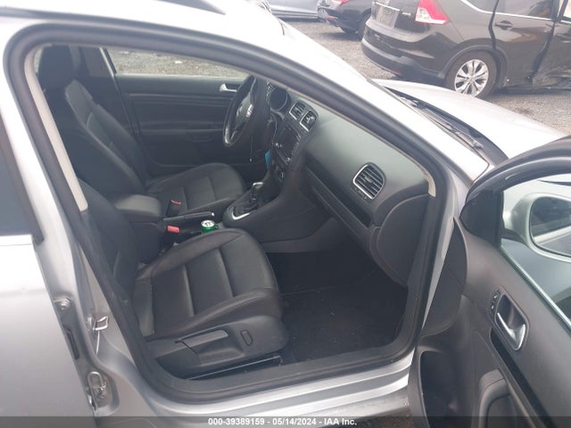 3VWPL7AJ8EM616939 Volkswagen Jetta Sportwagen 2.0l Tdi