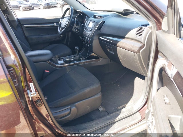 KIA SORENTO LX 2015 5XYKTDA78FG550729 Image 5