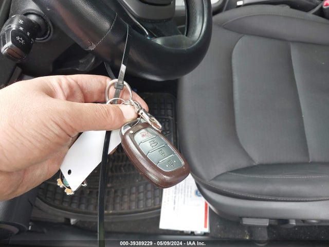 Hyundai Elantra Value Edition 2017 KMHD84LF7HU362182 Image 11