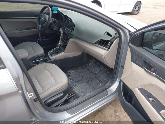 Hyundai ELANTRA SE 2017 5NPD84LF9HH119357 Image 5