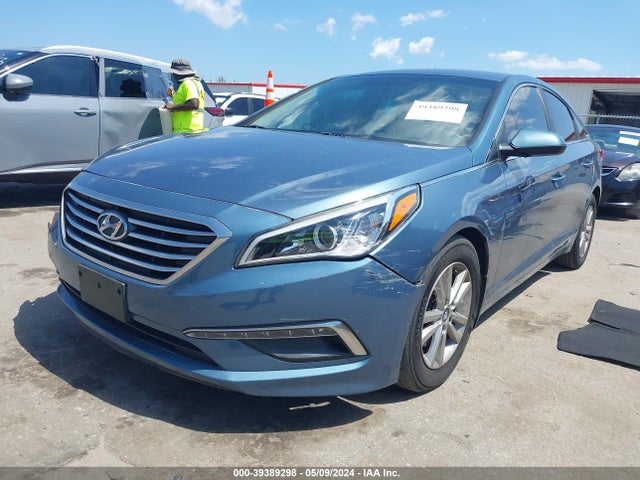 Hyundai SONATA SE 2015 5NPE24AF1FH203999 Image 2