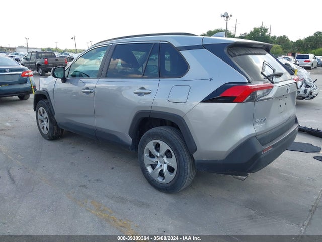 Toyota RAV4 LE 2021 2T3H1RFV7MC114460 Image 3