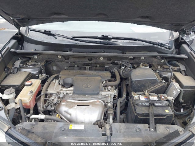 Toyota RAV4 LE 2016 JTMZFREV8GJ085799 Image 10