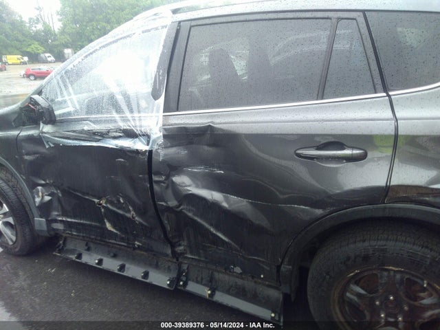 Toyota RAV4 LE 2016 JTMZFREV8GJ085799 Image 14