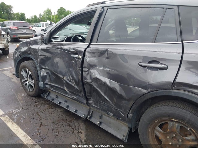 Toyota RAV4 LE 2016 JTMZFREV8GJ085799 Image 6