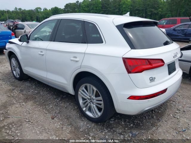 WA1BNAFY6J2107129 Audi Q5 2.0t Premium/2.0t Tech Premium