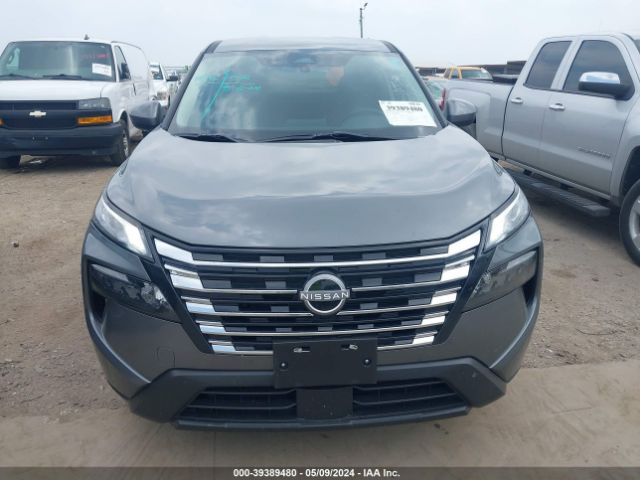 5N1BT3BA3RC715904 Nissan Rogue Sv Fwd