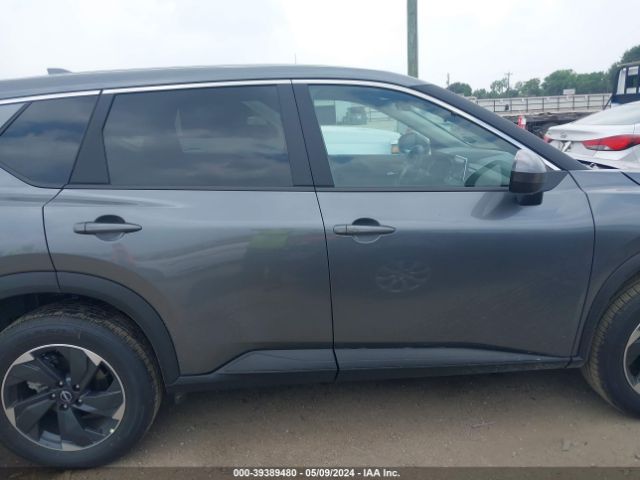 5N1BT3BA3RC715904 Nissan Rogue Sv Fwd