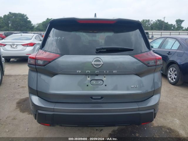 5N1BT3BA3RC715904 Nissan Rogue Sv Fwd